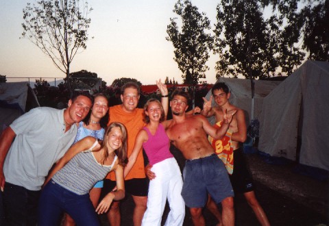 Dorfgruppe.jpg (55 k)